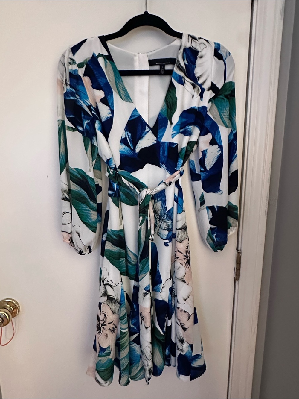 White House Black Market  Blue Green Pink White Floral Midi Dress
